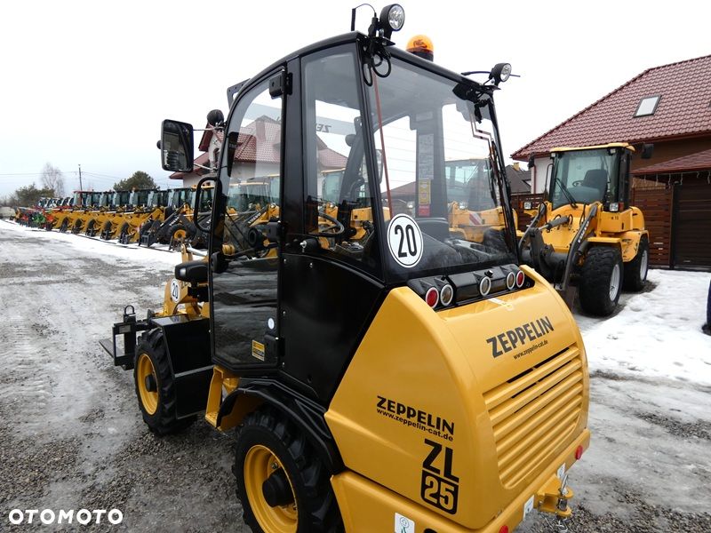 Zeppelin ZL25 ( Atlas AR320 ) 2024r / Powystawowa z Niemiec / Miniładowarka / - 19