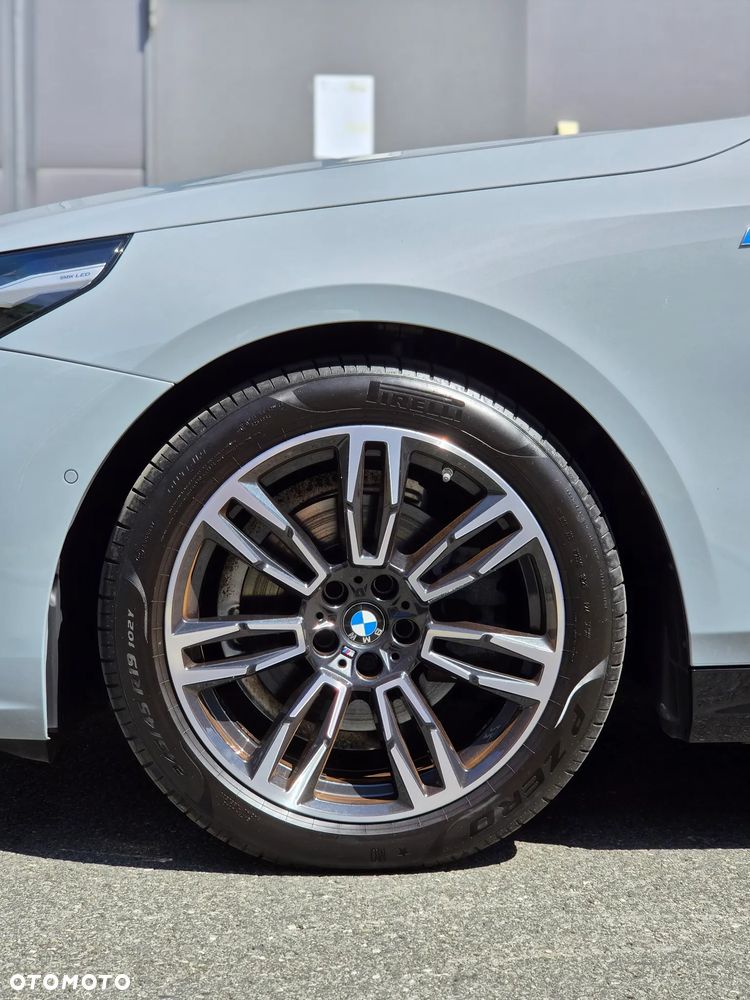 BMW Seria 5 - 27