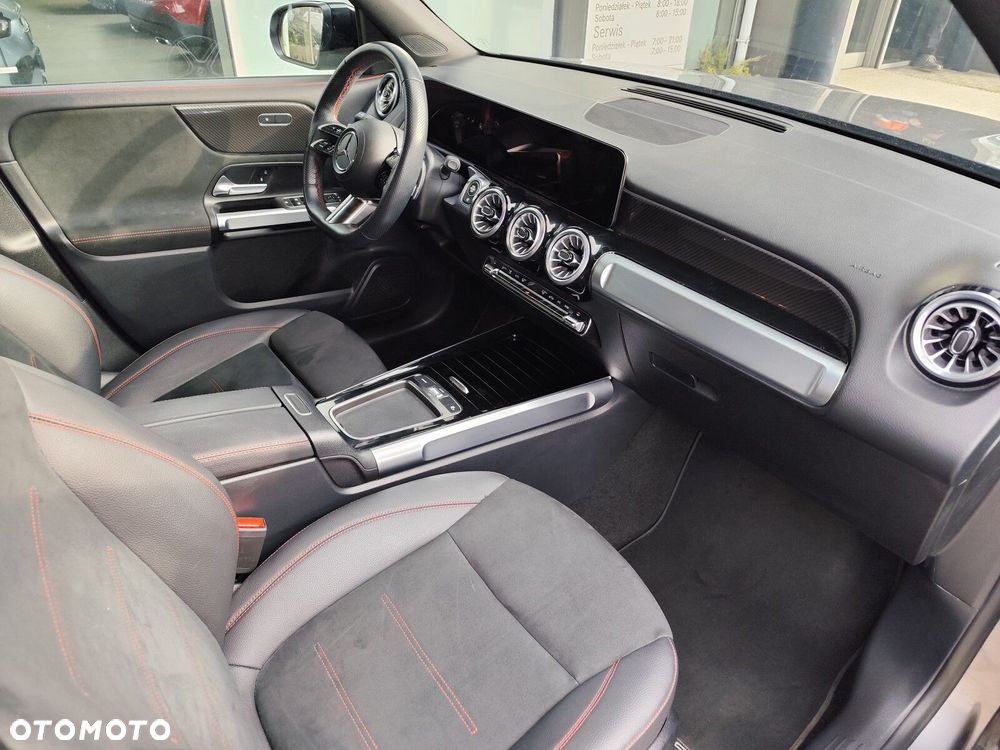 Mercedes-Benz GLB 220 mHEV 4-Matic AMG Line 8G-DCT - 8