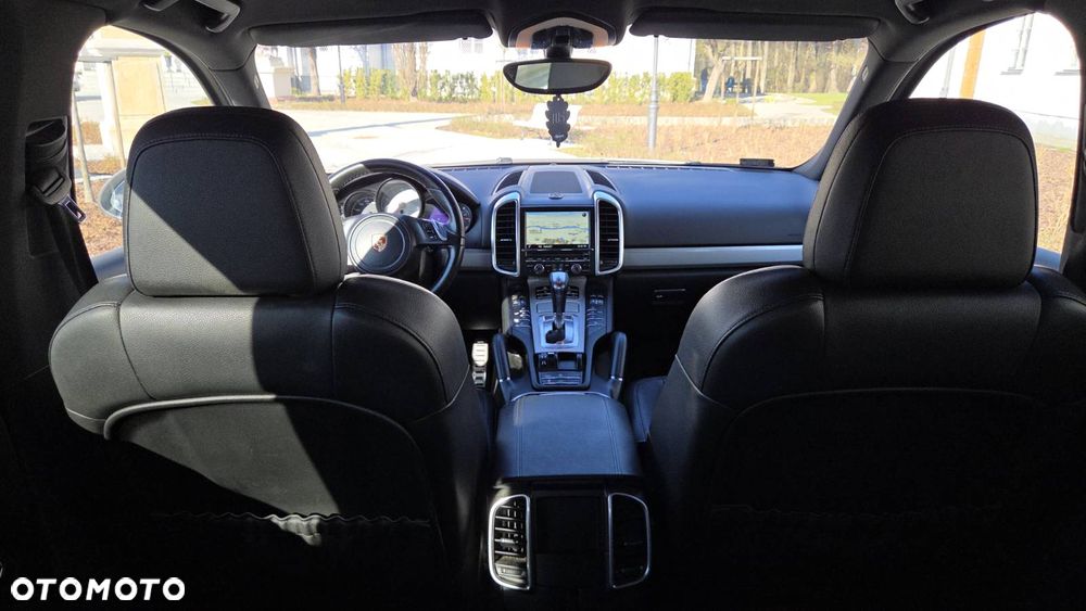 Porsche Cayenne S - 8