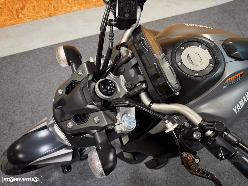 Yamaha MT-07 - 12