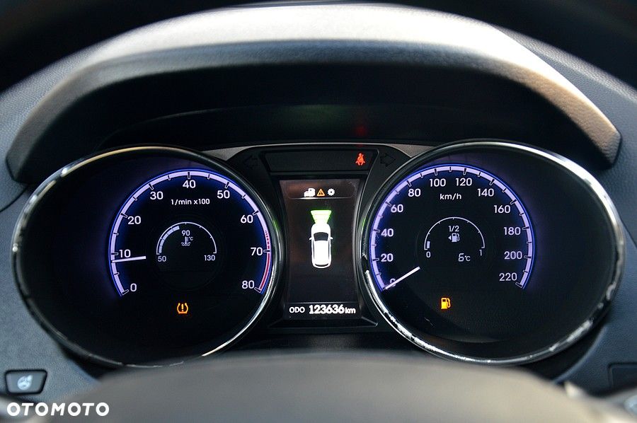 Hyundai ix35 1.6 2WD Fifa World Cup Edition - 30