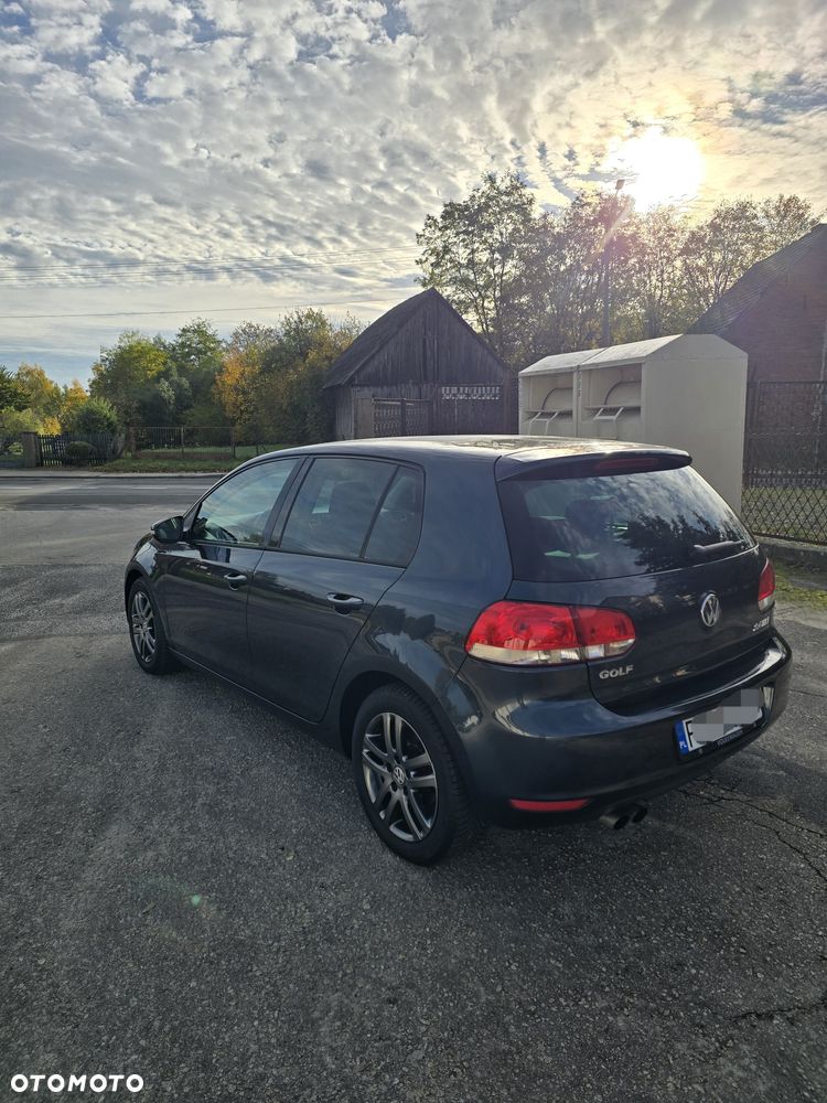 Volkswagen Golf - 5