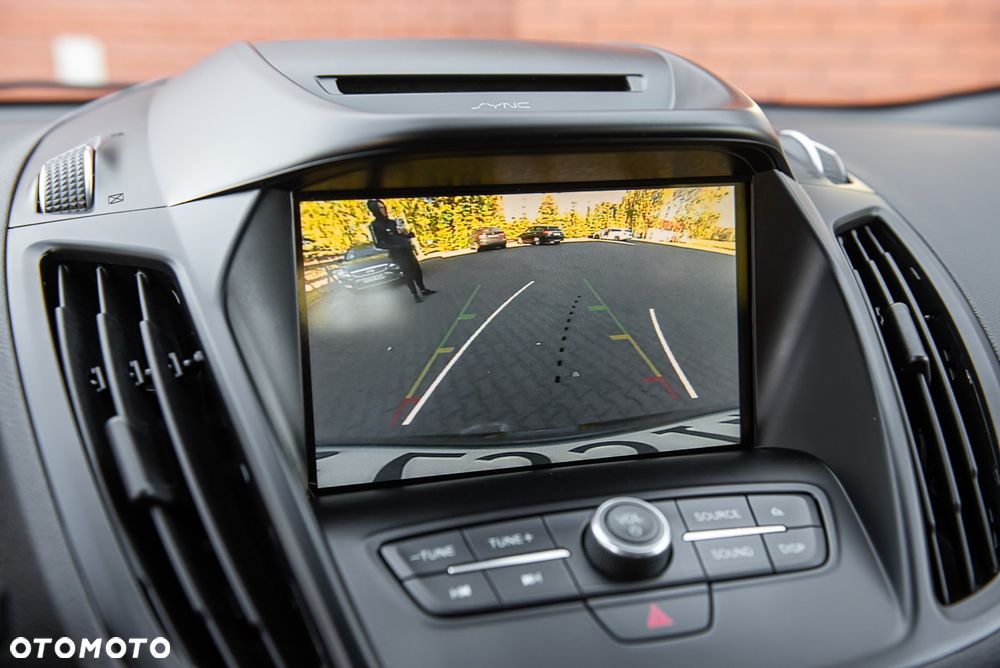 Ford Kuga 2.0 TDCi 4x4 ST-Line - 23