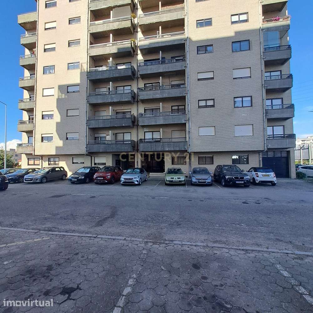 Apartamento T2 totalmente renovado - Grande imagem: 2/29