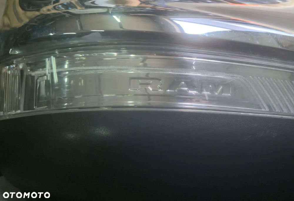 Lusterko Zewnętrzne Prawe CHROM 17 PIN Asystent Grzane Dodge RAM V 5 1500 2019- - 3