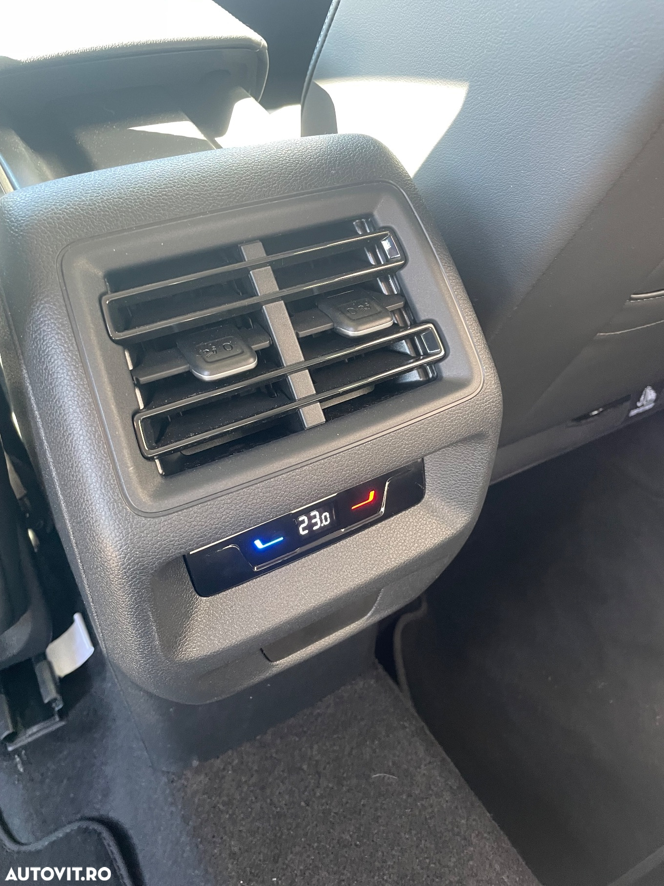 Volkswagen Tiguan 2.0 TDI DSG 4Motion Advanced - 14