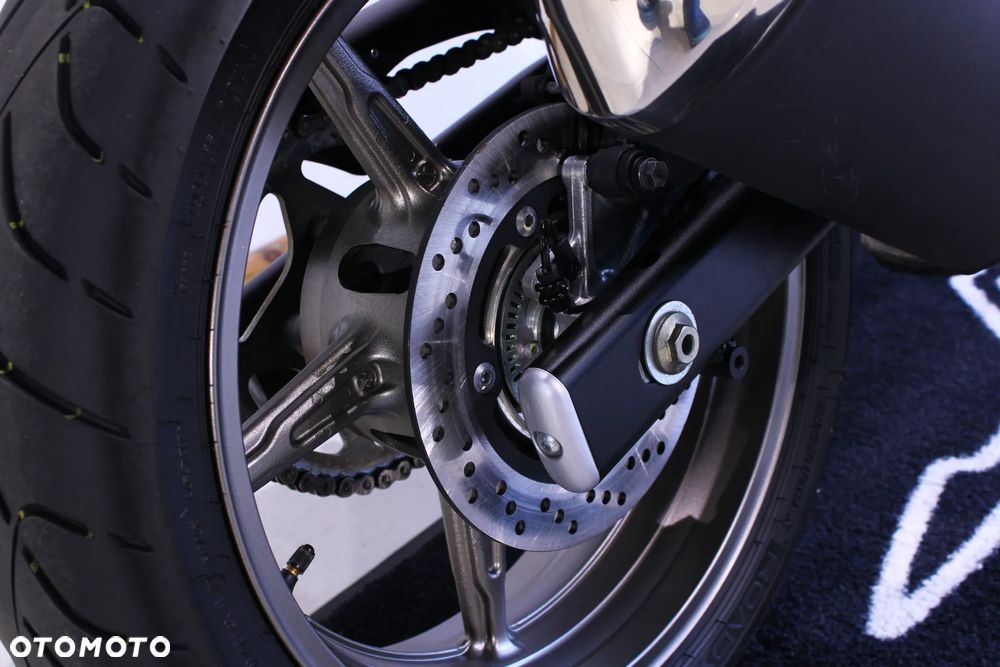 Suzuki SV - 20
