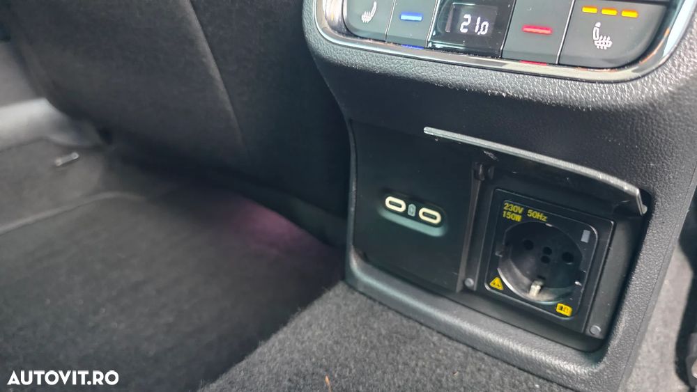 Skoda Octavia 2.0 TDI STYLE DSG - 23