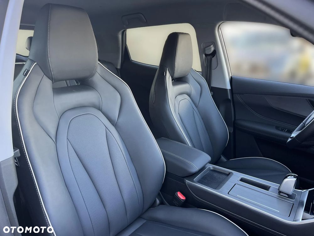 Chery Tiggo 4 1.5 GDI HEV Prestige DHT - 18