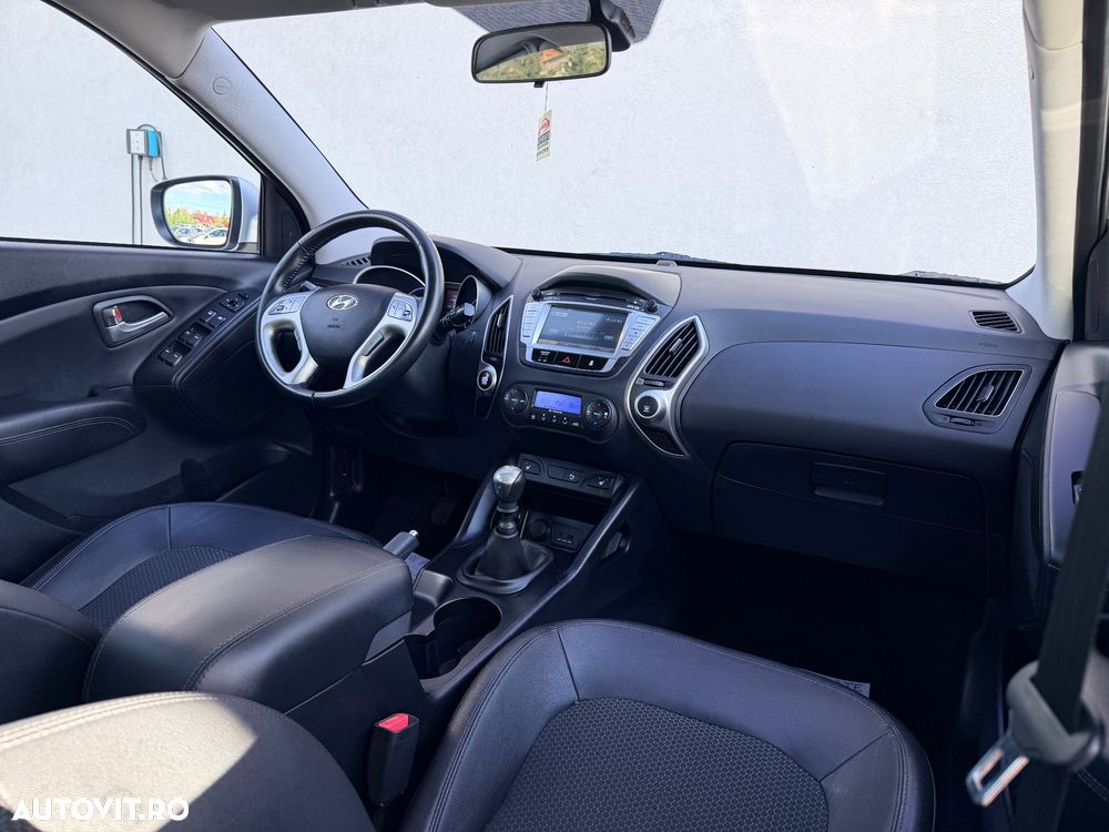 Hyundai ix35 1.7 CRDI 2WD Fifa World Cup Edition - 19