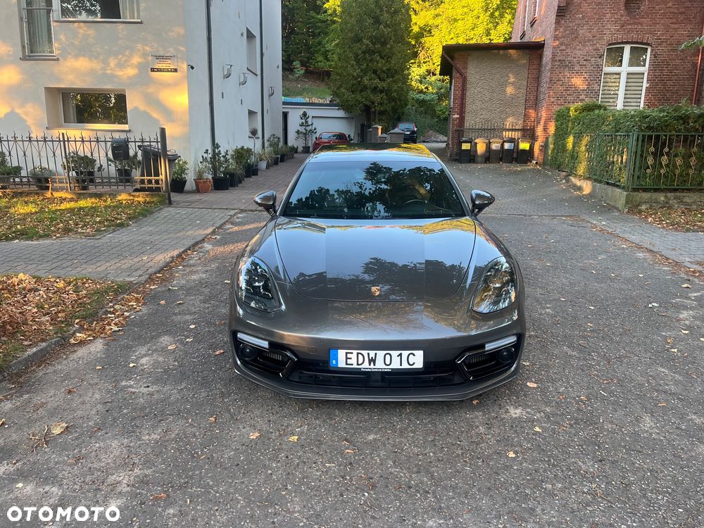 Porsche Panamera 4S - 1