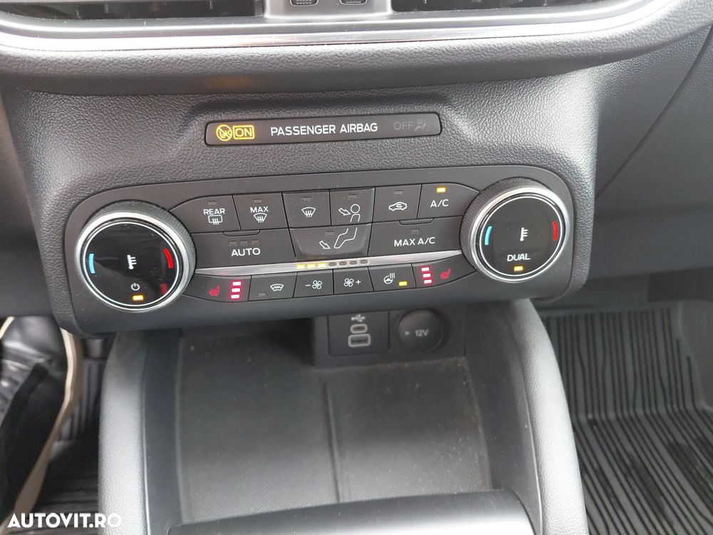 Ford Kuga 2.5 Duratec PHEV Titanium X - 24