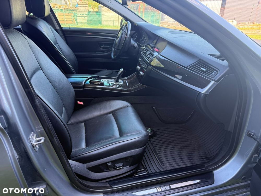 BMW Seria 5 528i Modern Line - 10
