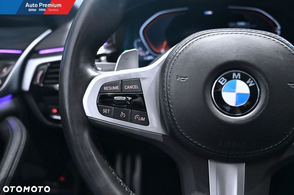 BMW Seria 5 540i xDrive mHEV - 6