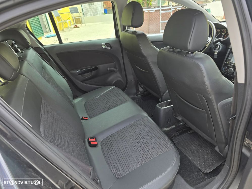Opel Corsa 1.2 Enjoy FlexFuel - 11