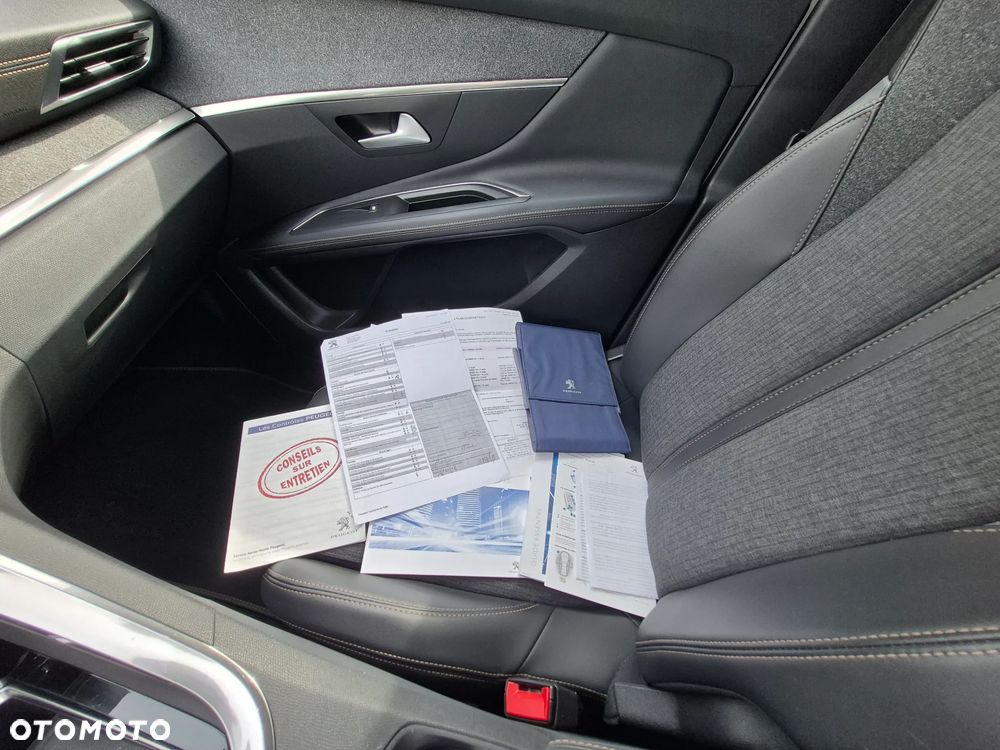 Peugeot 3008 1.6 PureTech GPF GT Line S&S EAT8 - 17