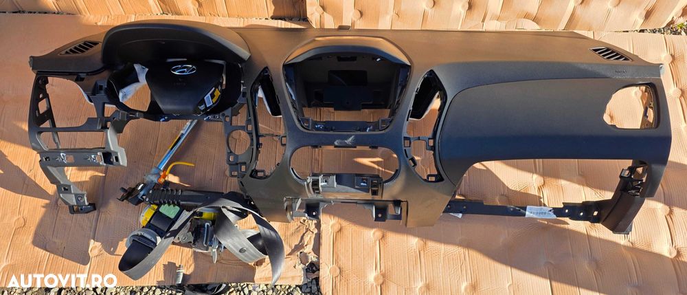 Plansa bord cu set airbag Hyundai IX35 2010 / 2011 / 2012 2013 - 1
