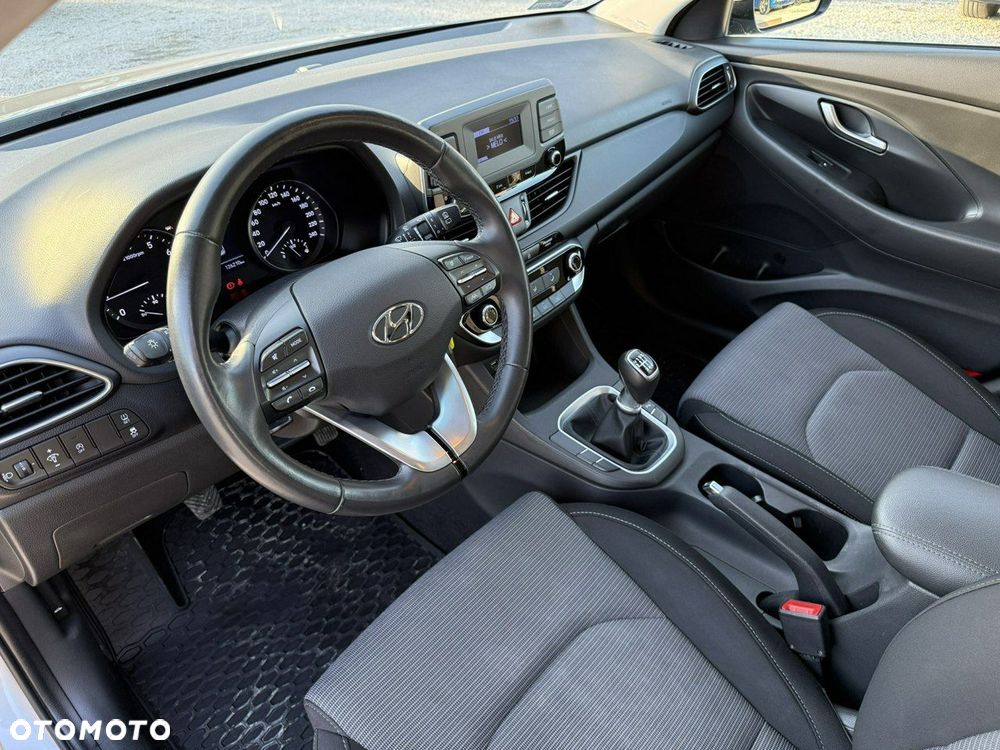 Hyundai i30 1.5 DPI Modern - 15