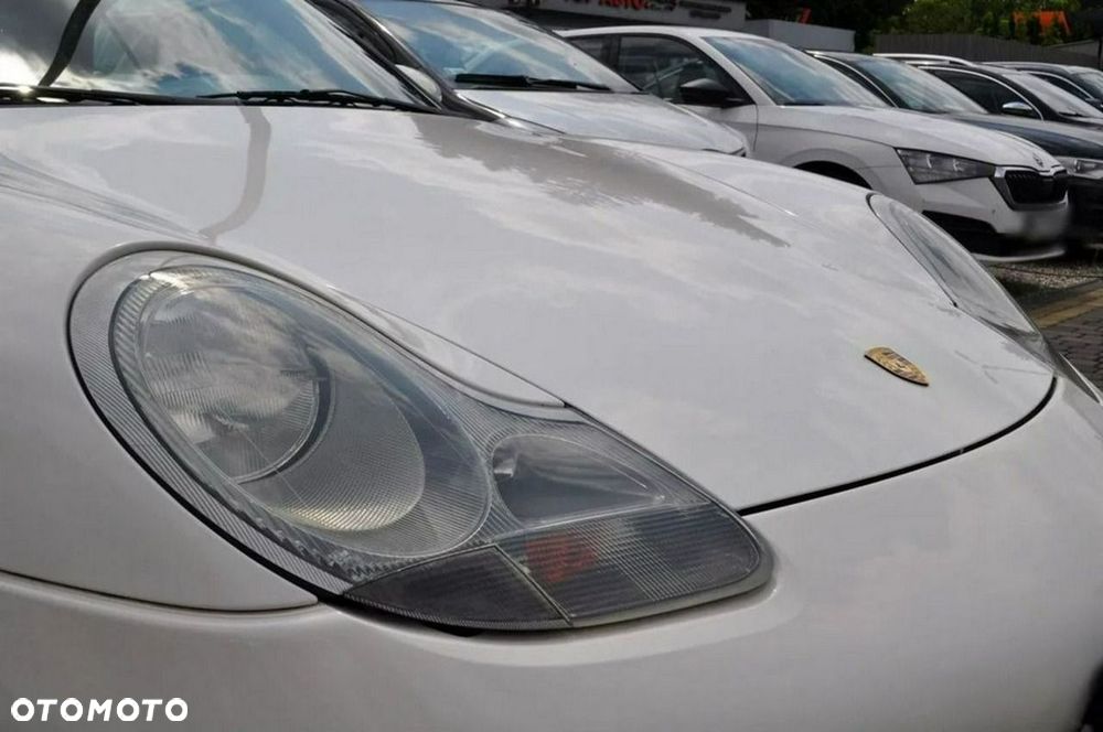 Porsche 911 Carrera - 6