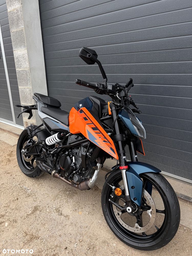 KTM Duke 125