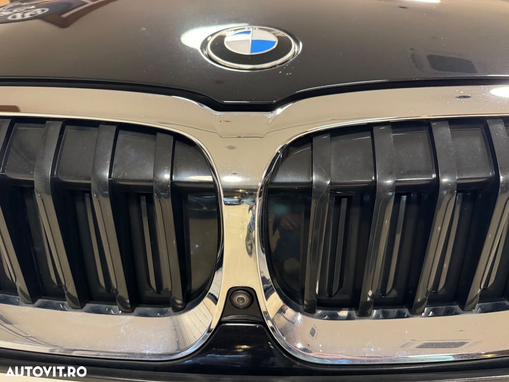 BMW Seria 3 330i xDrive AT - 30