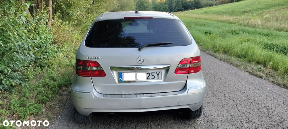 Mercedes-Benz Klasa B 200 CDI - 16