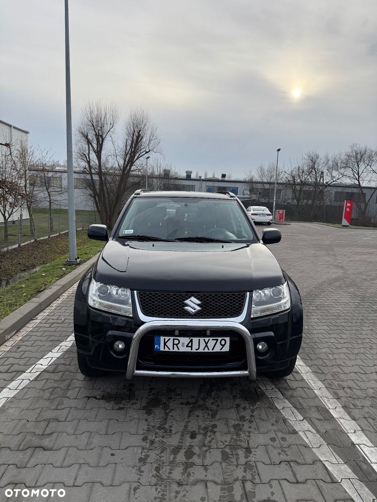 Suzuki Grand Vitara 2.0 De luxe - 2