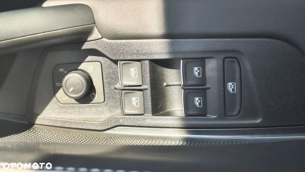 Volkswagen Tiguan - 14