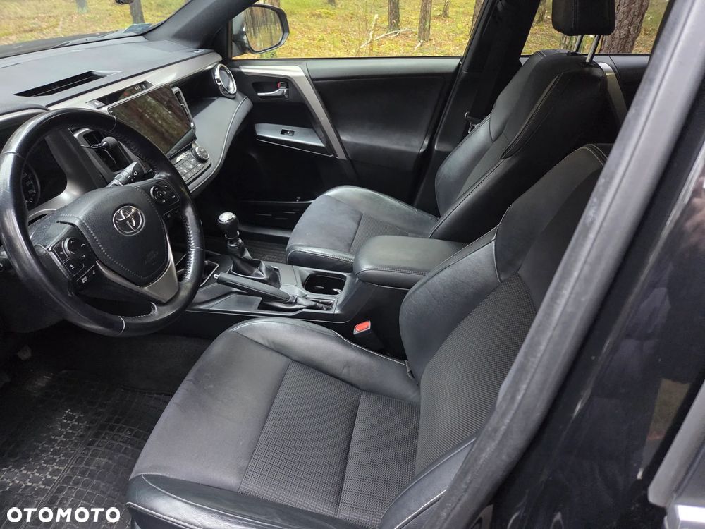 Toyota RAV4 2.0 D-4D Premium 4x2 - 16