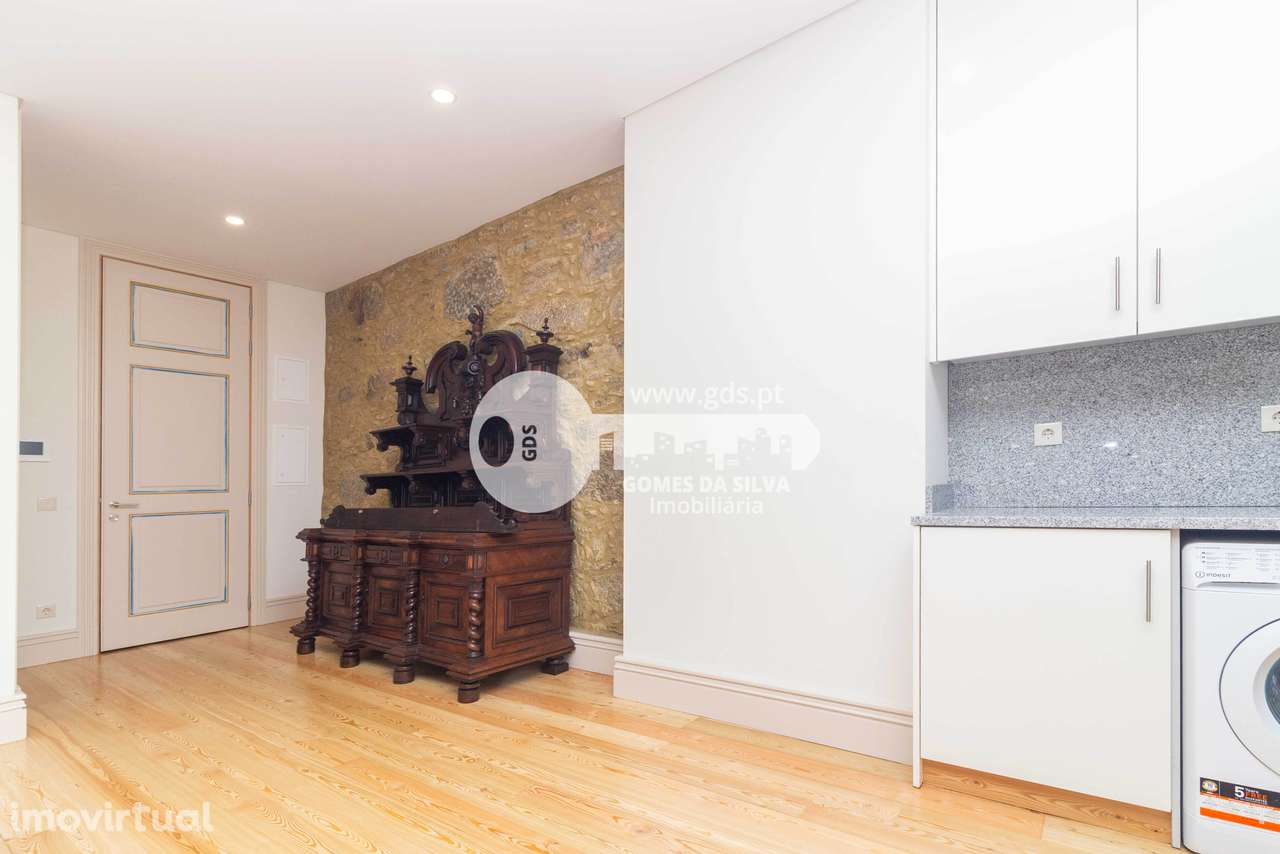 Apartamento T1 - 2º piso frente - Grande imagem: 3/23