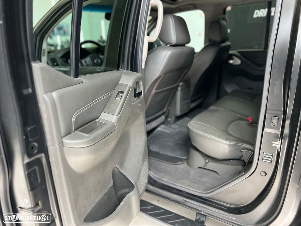 Nissan Navara 3.0 dCi V6 CD LE Hi-T.+P.Pr.AT 4WD - 17