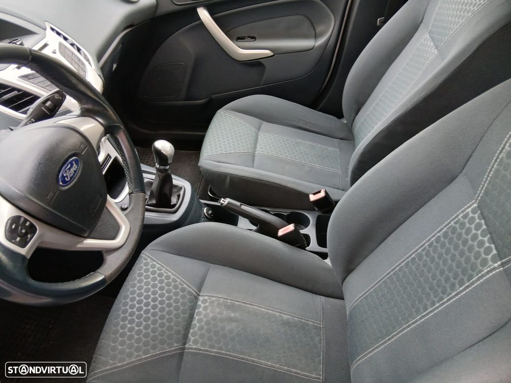 Ford Fiesta 1.25 Titanium - 8