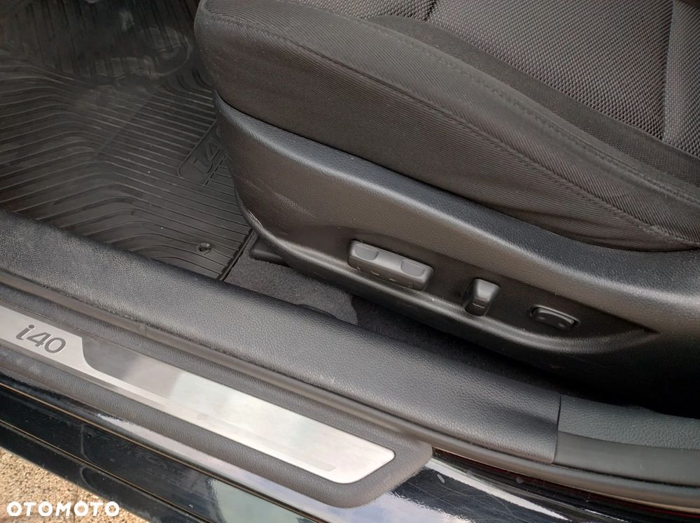 Hyundai i40 Kombi blue 1.7 CRDi Premium - 17