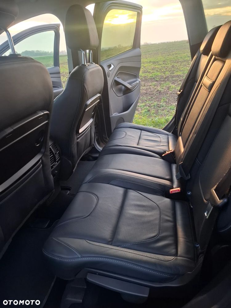 Ford Kuga 2.0 TDCi 4WD Titanium Plus - 23