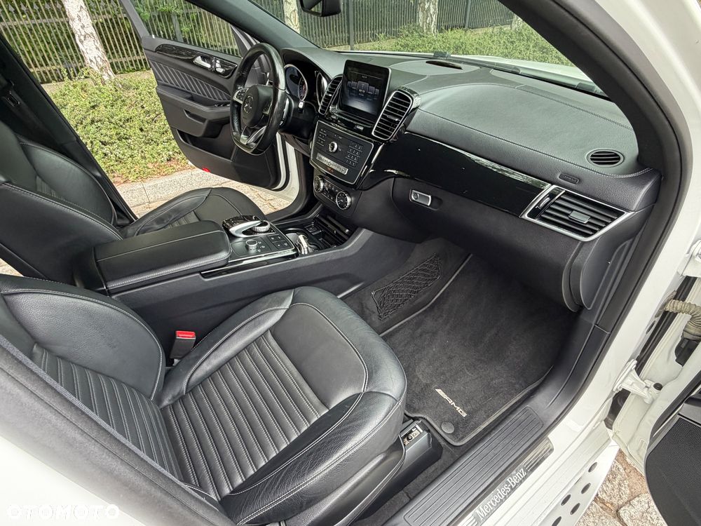 Mercedes-Benz GLE 350 d 4Matic 9G-TRONIC AMG Line - 9