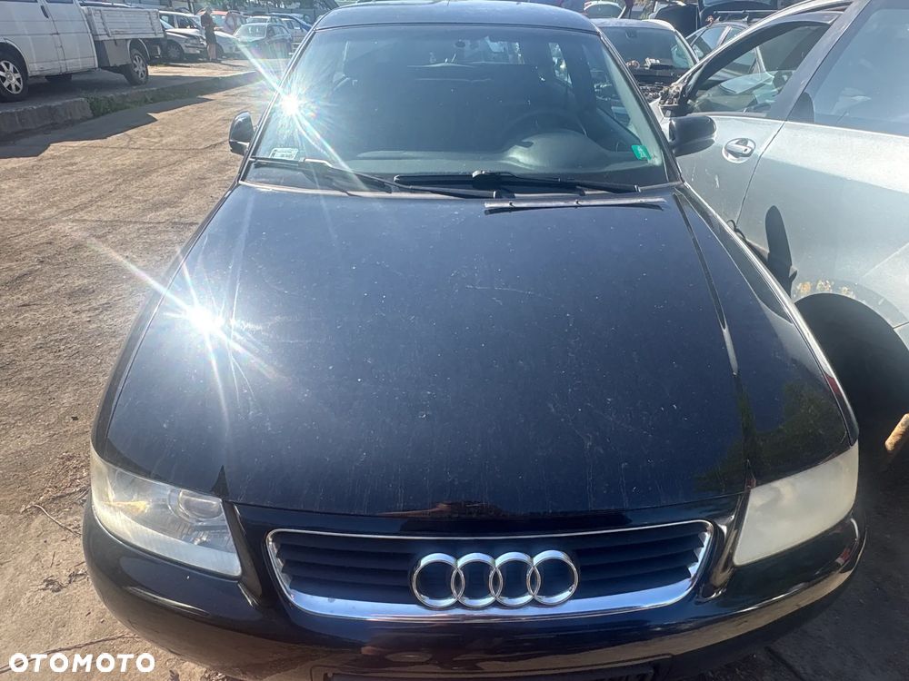 MASKA AUDI A3 8L FL LAKIER LY9B - 1