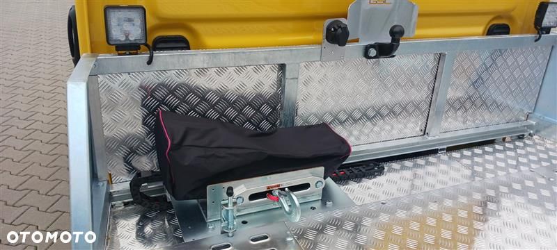 Iveco DAILY 35S18HA8 - 8