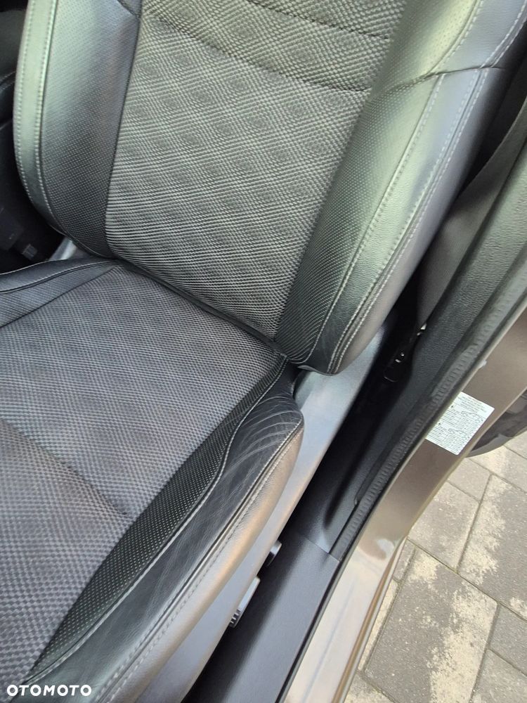 Nissan Qashqai - 14