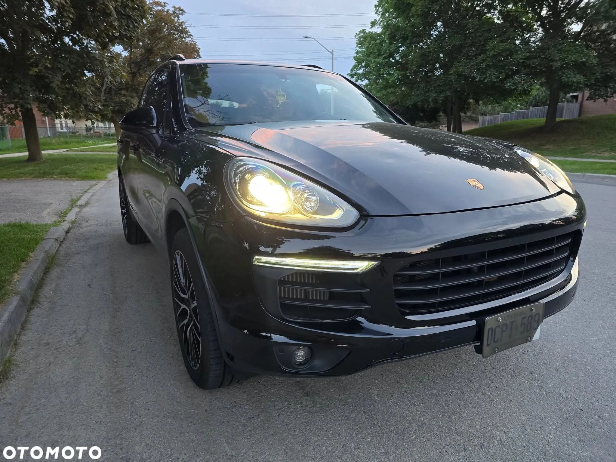 Porsche Cayenne - 1