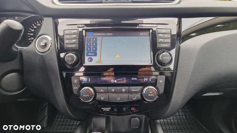 Nissan Qashqai 1.2 DIG-T Xtronic 360 - 32