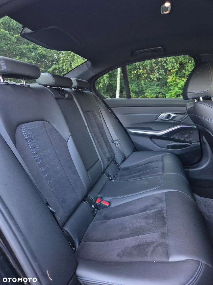 BMW Seria 3 - 18