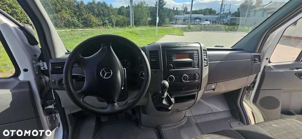 Mercedes-Benz Sprinter - 6
