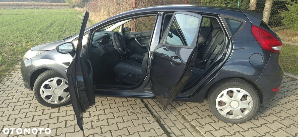 Ford Fiesta - 4