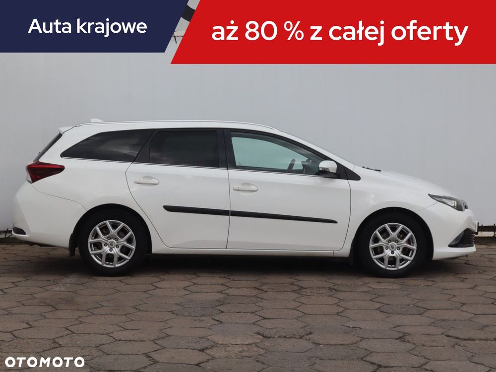 Toyota Auris - 8