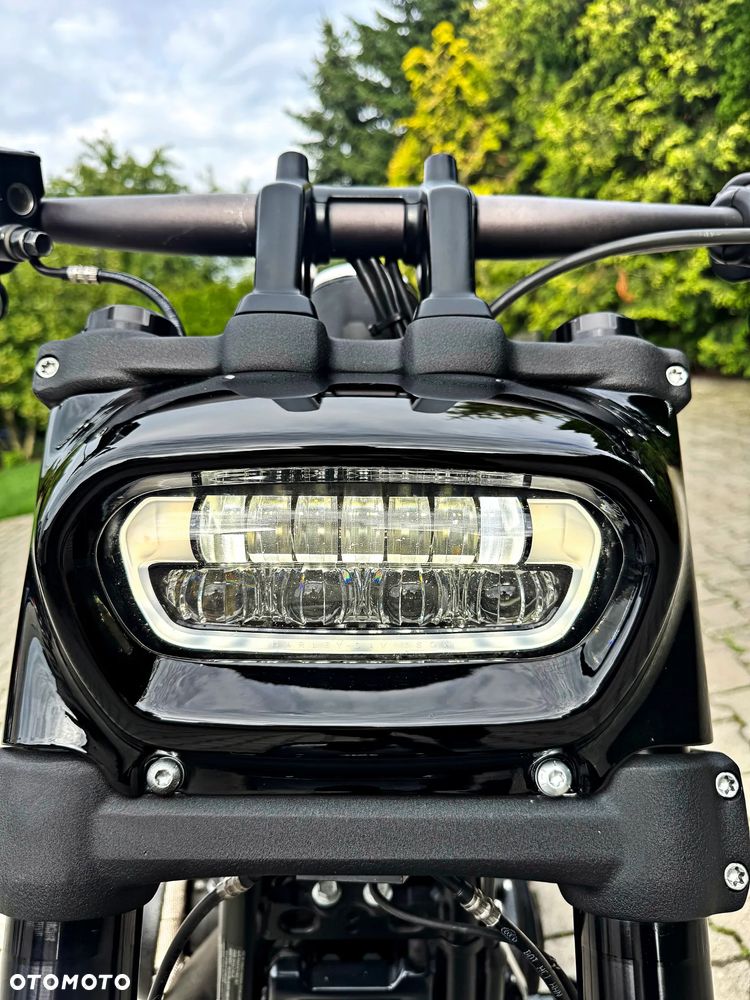 Harley-Davidson Softail Fat Bob - 19