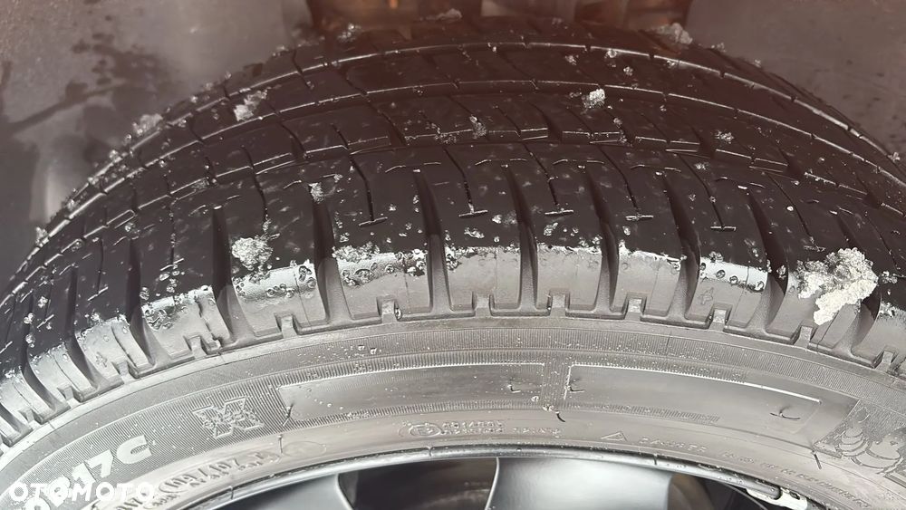 Volkswagen Transporter - 33