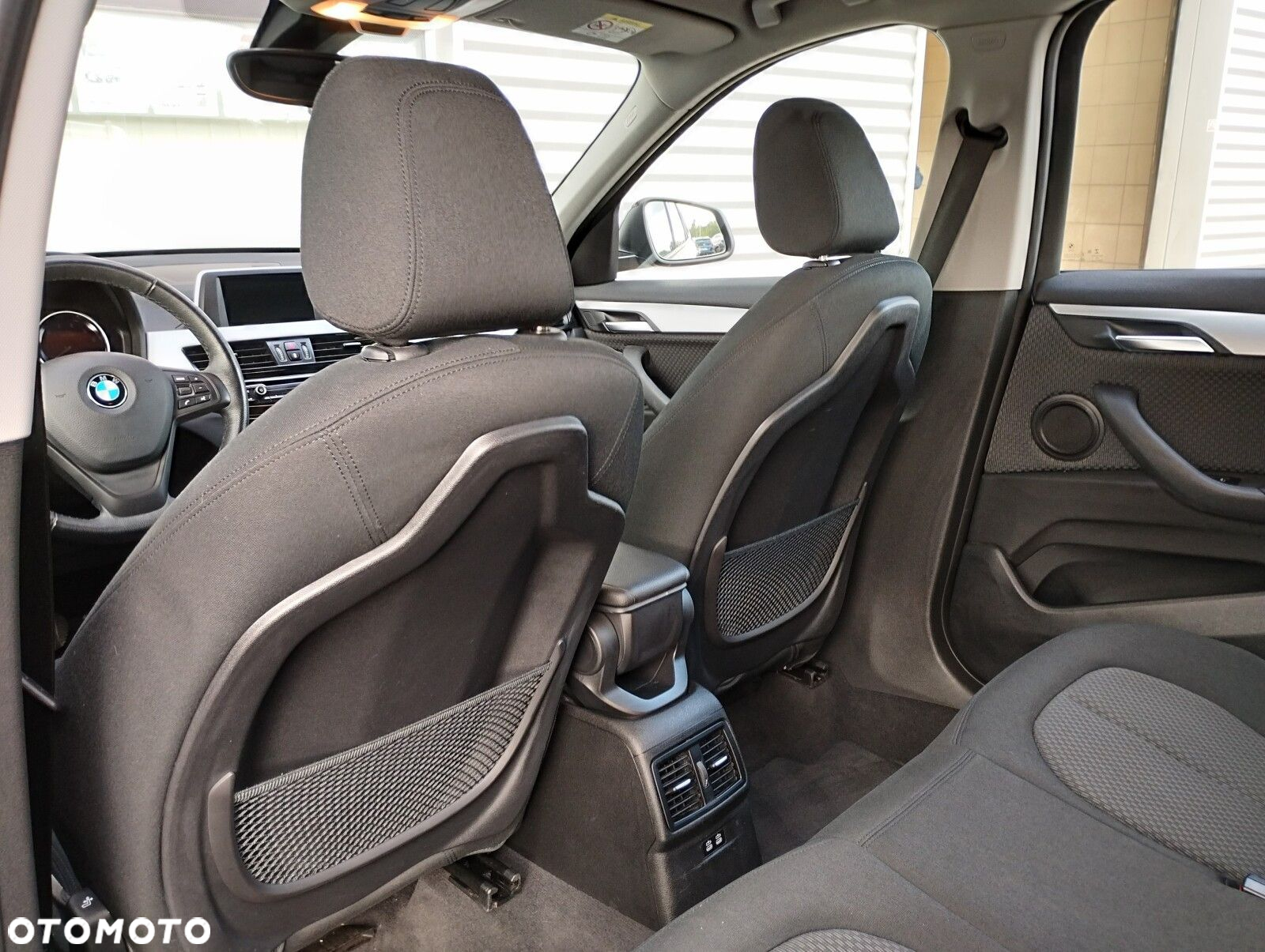 BMW X1 sDrive18i Advantage - 14