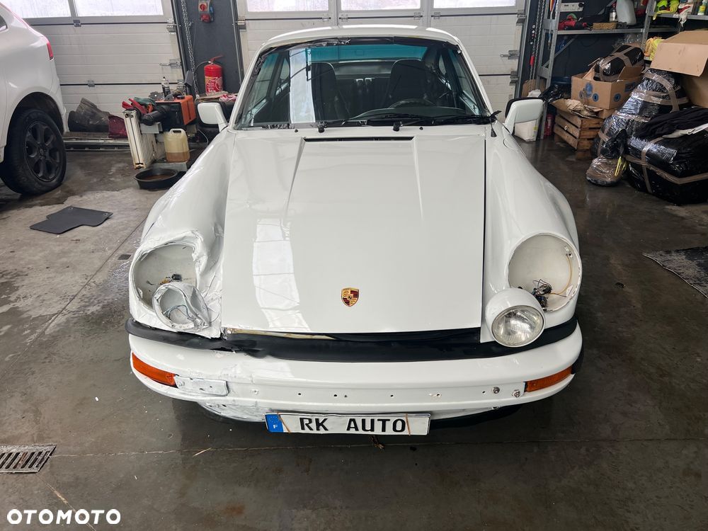 Porsche 911 - 9