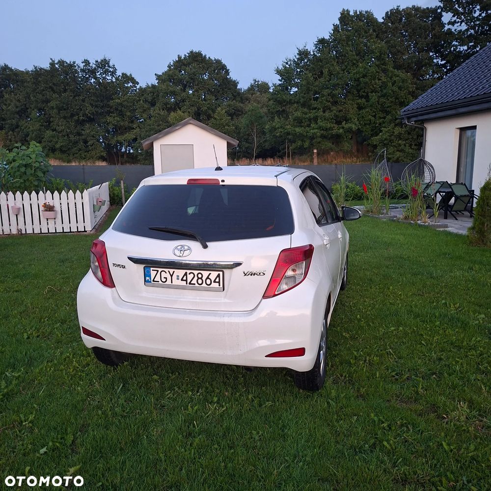 Toyota Yaris 1.4 D-4D Premium - 7